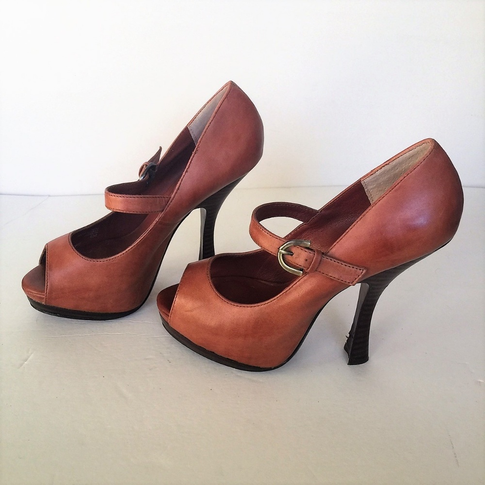 Max Studio Leather Platform Peep Toe Mary Jane 6.5